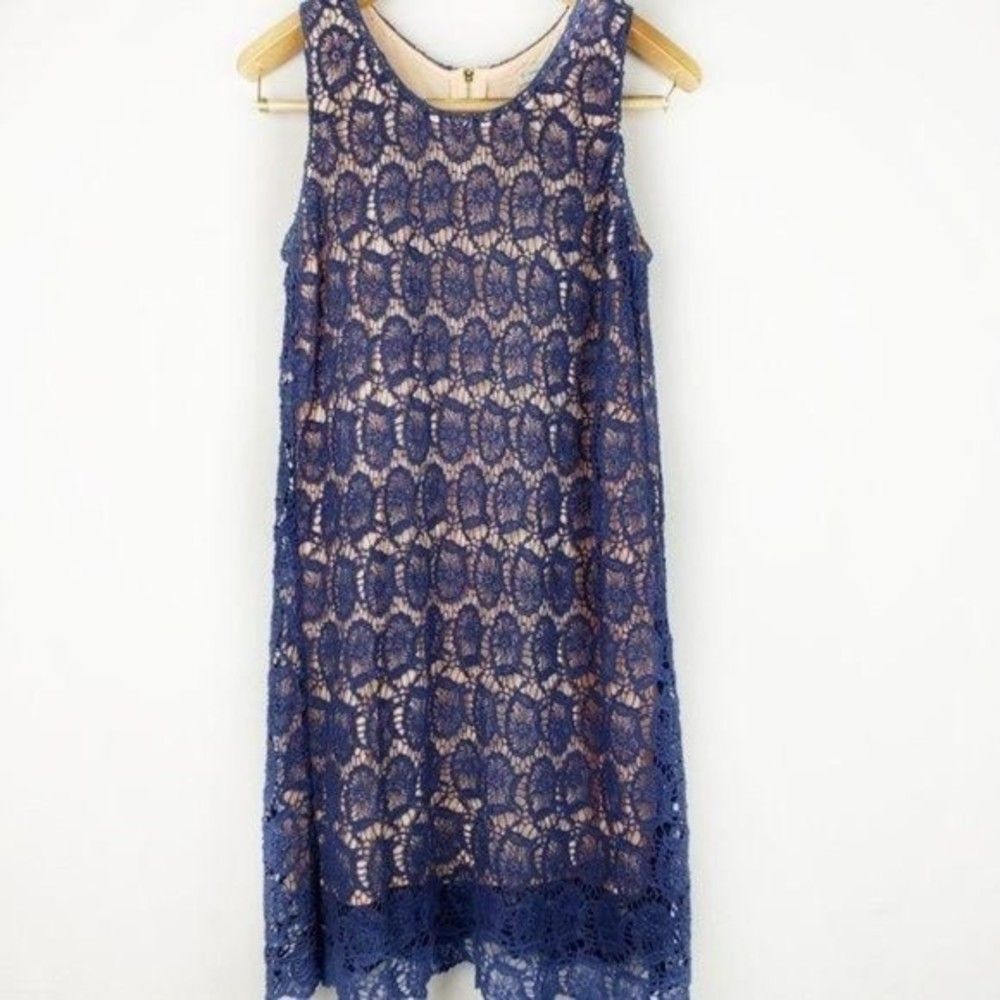 Chemieux crochet shift dress navy size Medium